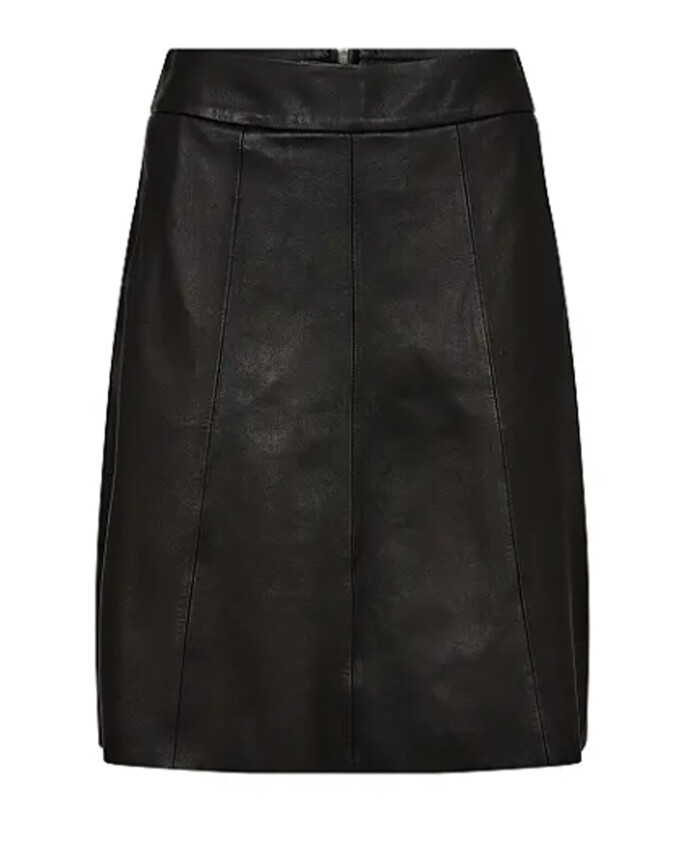 jupe-en-cuir-classique-a-line-noire
