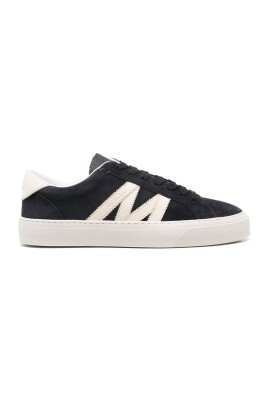 sneakers-bleues-ss25-chaussures-elegantes