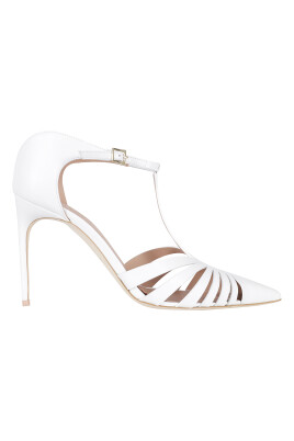 white-leather-pump-with-cut-out-design