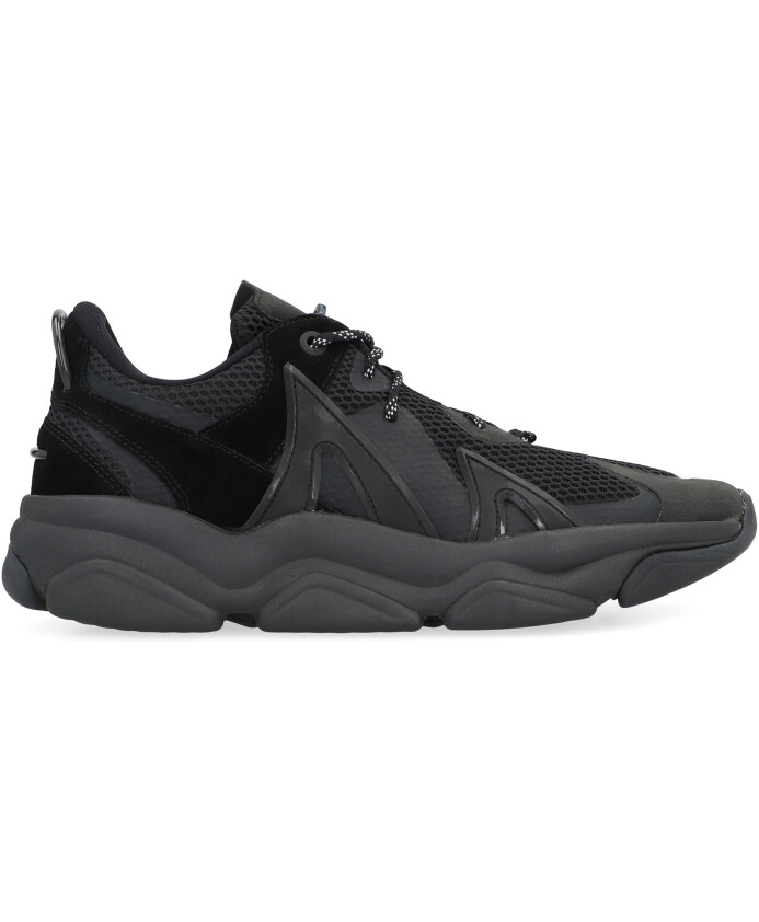baskets-basses-en-daim
