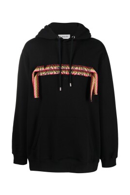 sweat-a-capuche-noir-pour-un-look-elegant