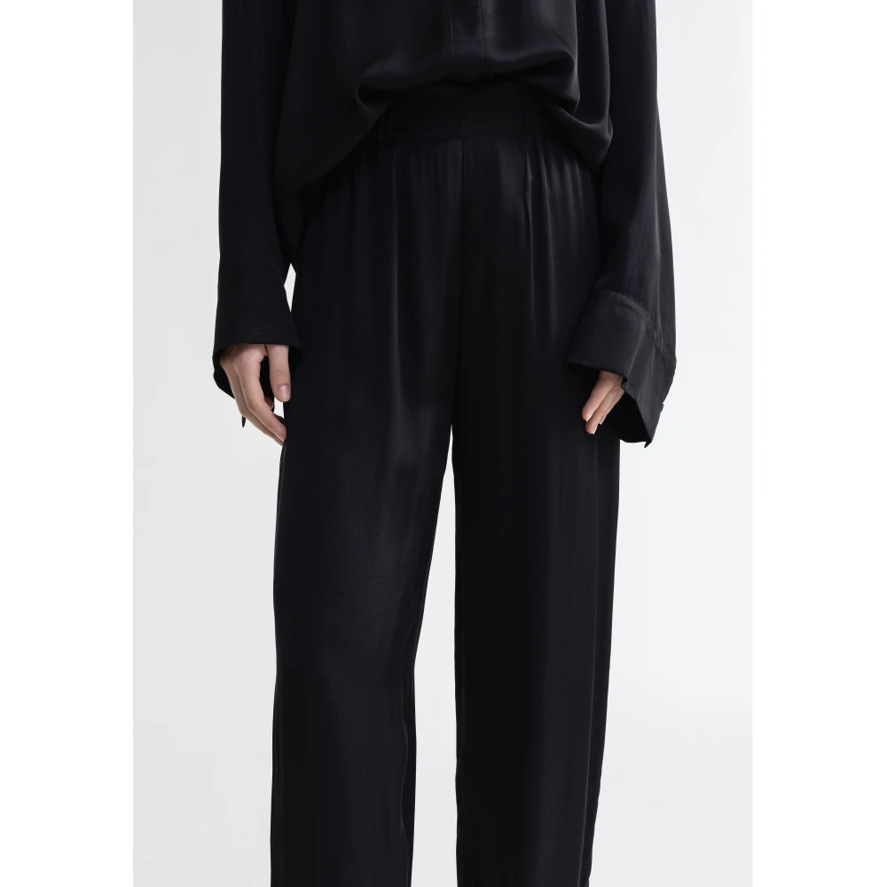 Aeron Cougar Black Dames