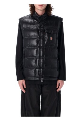 black-down-jacket-with-reflective-details