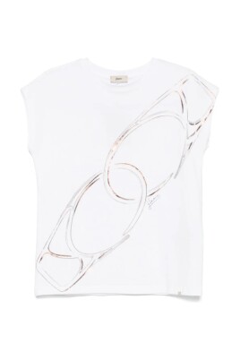 womens-stylish-t-shirt-and-polo