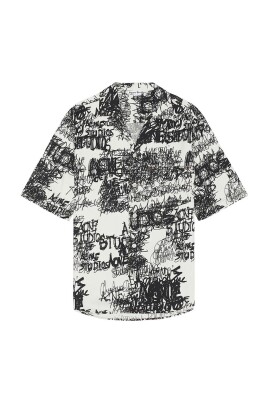 chemise-blanche-a-boutons-poche-de-poitrine
