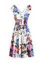 robe-blanche-sans-manches-avec-col-en-v
