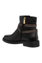 bottines-elegantes-a-fermeture-a-boucle