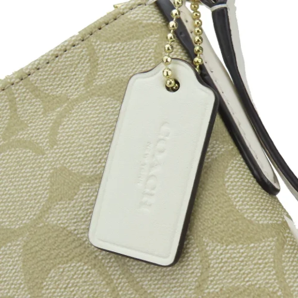 Coach Pre-owned Plastic shoulder-bags Beige Dames