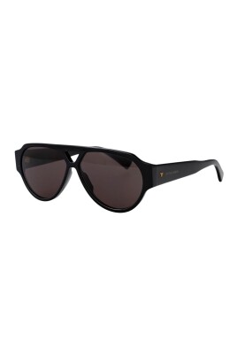 lunettes-de-soleil-rectangulaires-elegantes