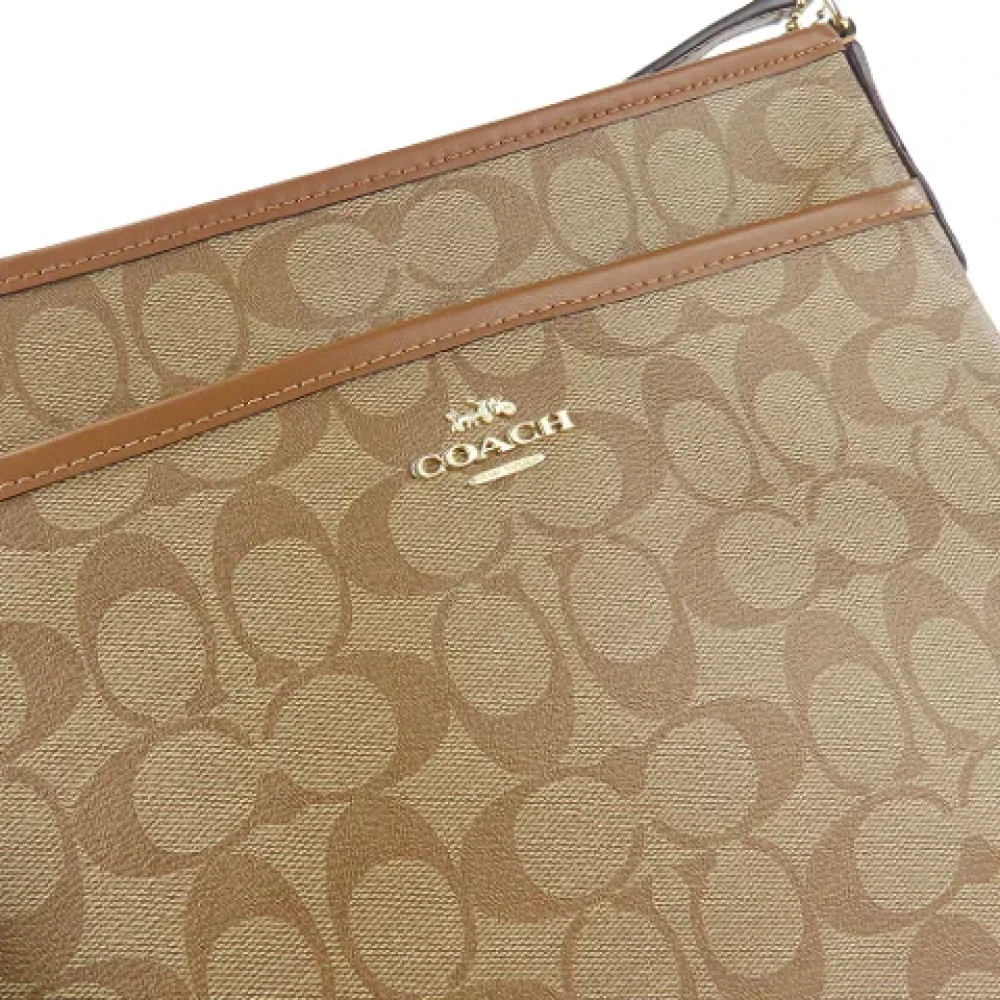 Coach Pre-owned Plastic shoulder-bags Brown Dames