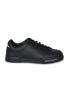 black-sneakers-luxury-style