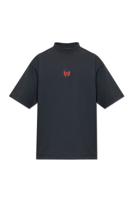 t-shirt-with-embroidered-logo