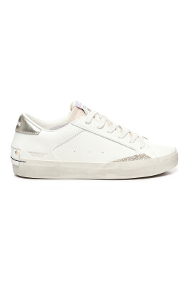 white-leather-sneakers-with-vintage-effect