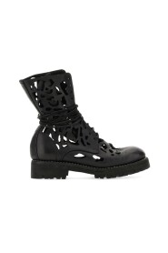 Schnürstiefel