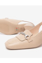 sandales-beiges-avec-passant-moc