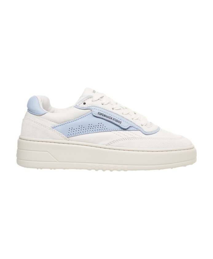 sneakers-blanches-avec-coutures-uniques
