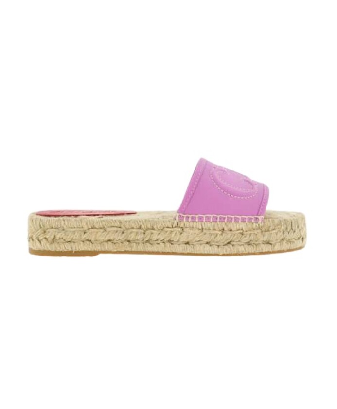 espadrilles-en-cuir-matelasse-a-insignes-d-initiales