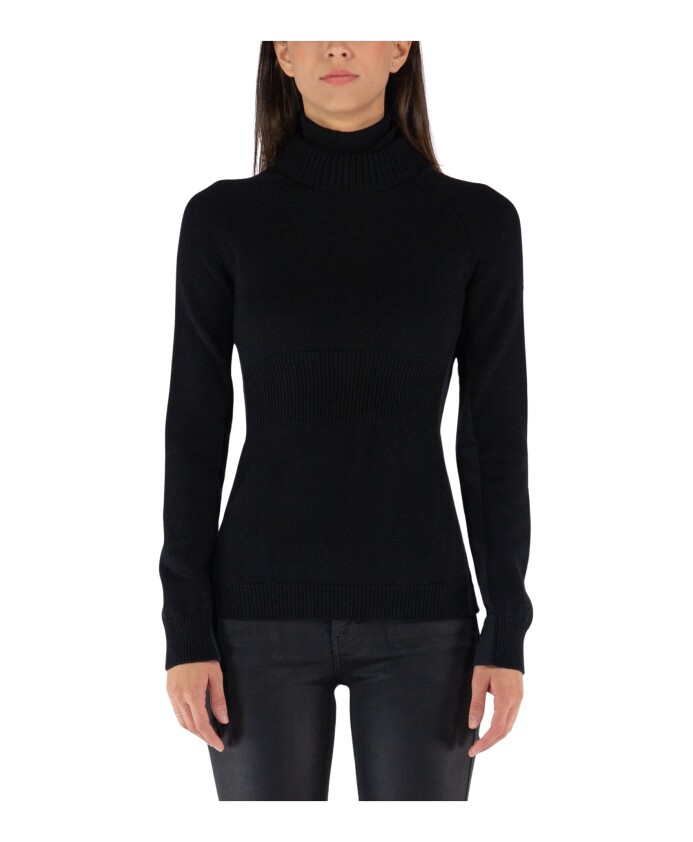 grenoble-turtleneck