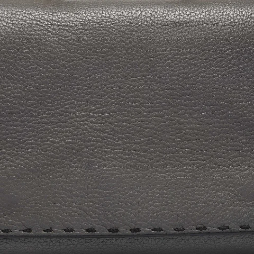 Dolce & Gabbana Pre-owned Leather handbags Gray Dames