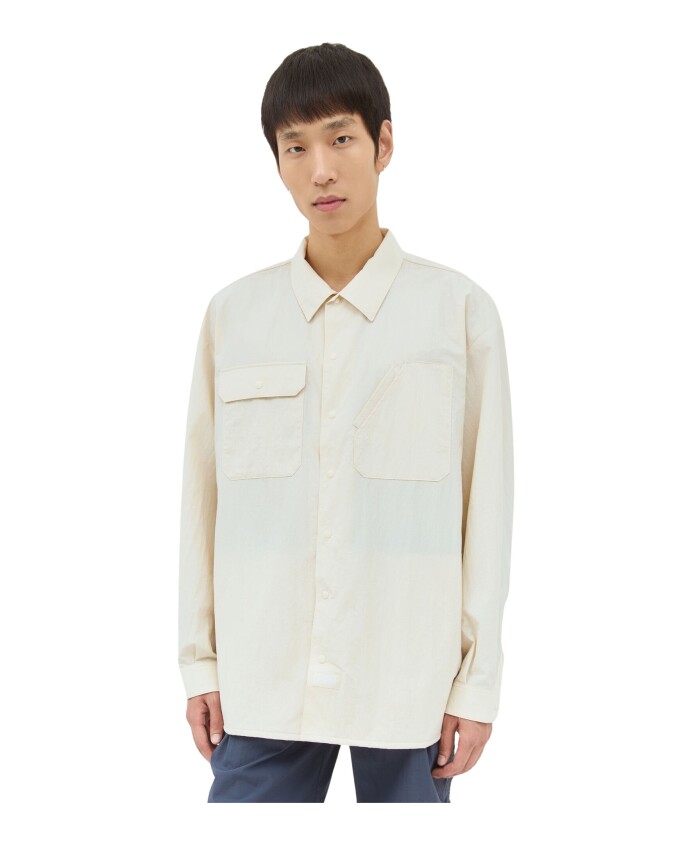 chemise-de-travail-oversize-avec-panneau-perfore