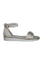 sandales-plates-beiges-pour-femmes