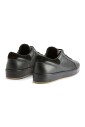 baskets-casual-en-cuir-noir