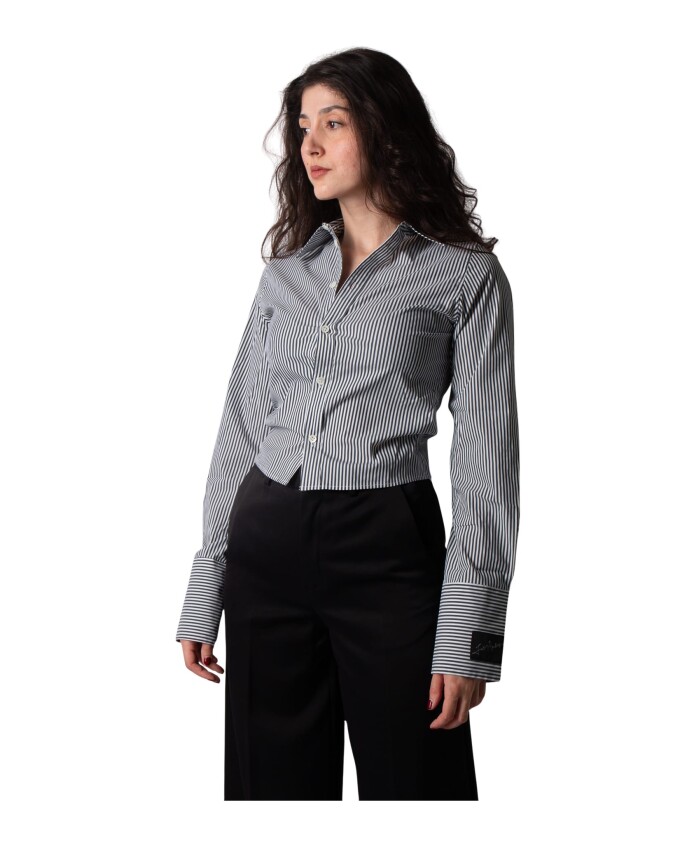 charcoal-white-shrunken-shirt