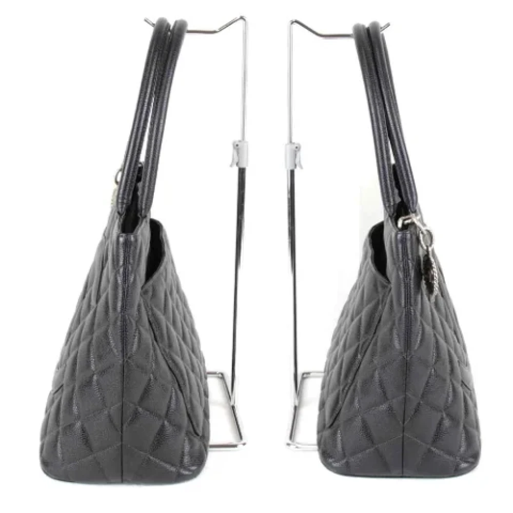 Chanel Vintage Pre-owned Leather totes Gray Dames