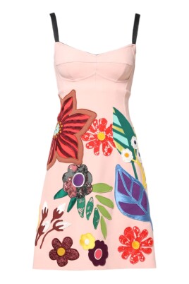 rosa-blommig-spaghetti-strap-mini-klanning