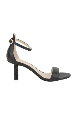 black-sandal-for-women