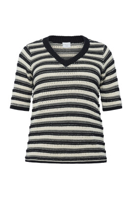 striped-pullover-sweater-v-neck-style