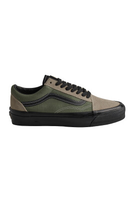 classic-skate-style-sneakers