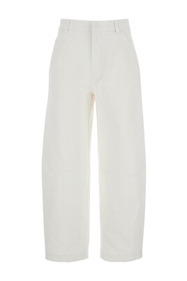 wide-leg-white-trousers-with-pockets