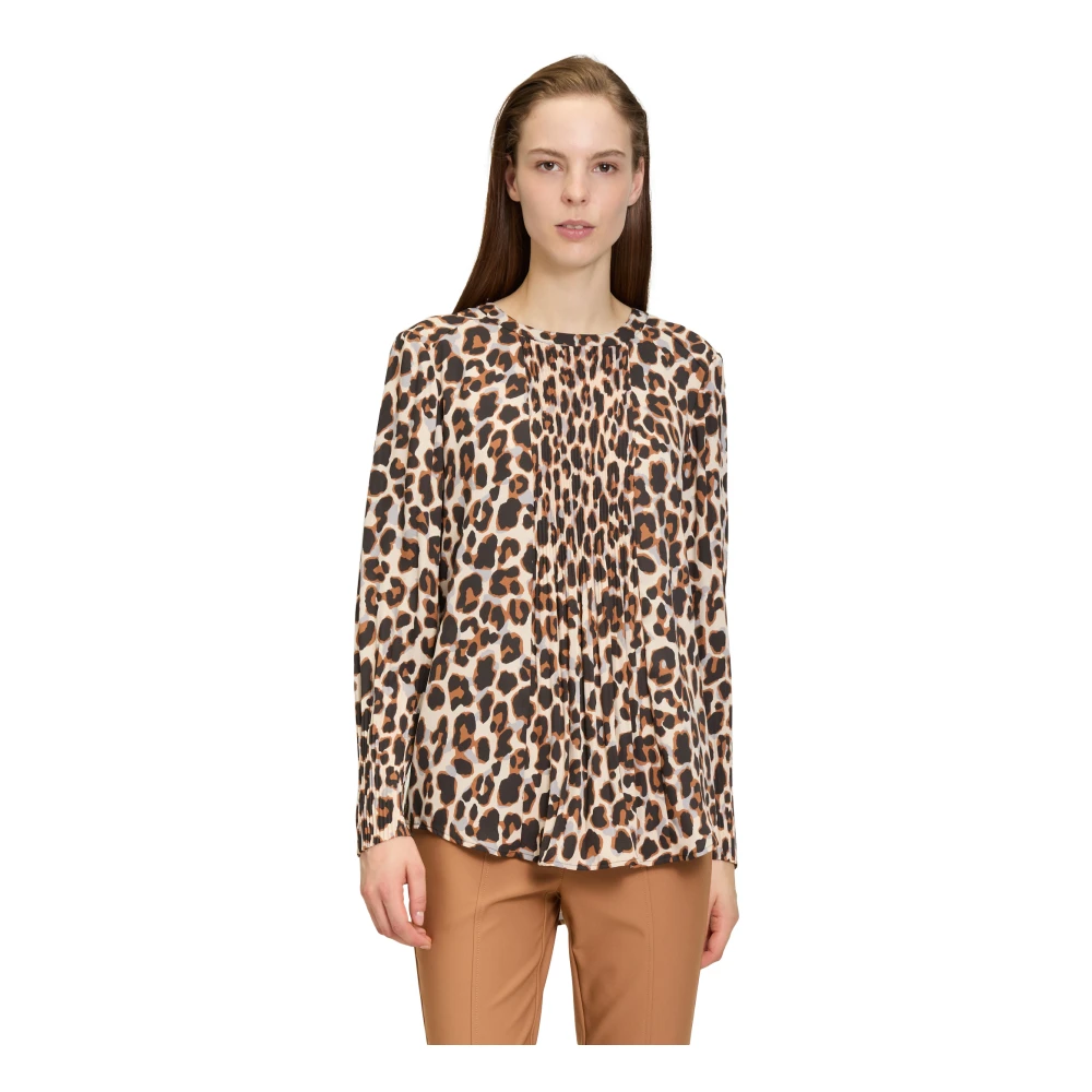 Betty Barclay Geplooide blouse met ronde hals Brown Dames