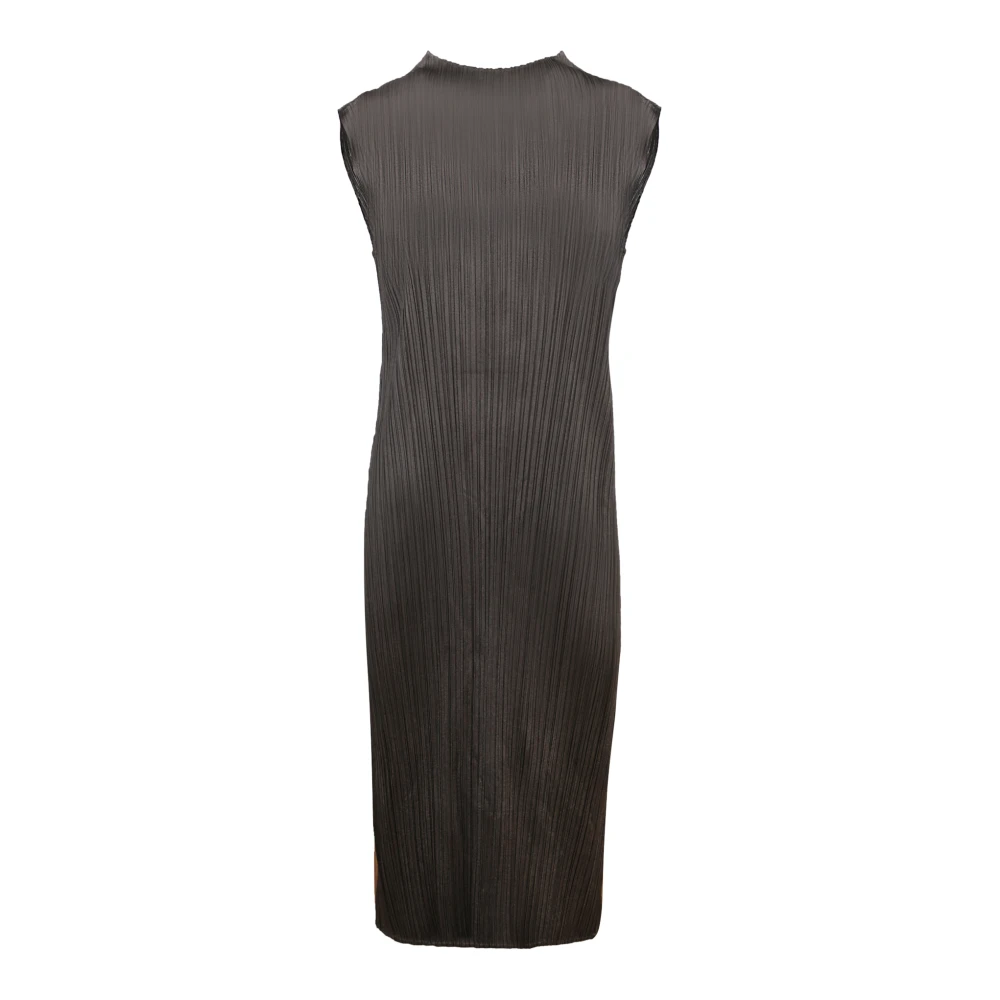 Issey Miyake Mouwloze geplooide lange jurk Black Dames