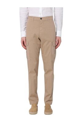 brown-cargo-pants-with-pockets