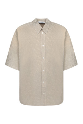 chemise-beige-pour-sorties-decontractees