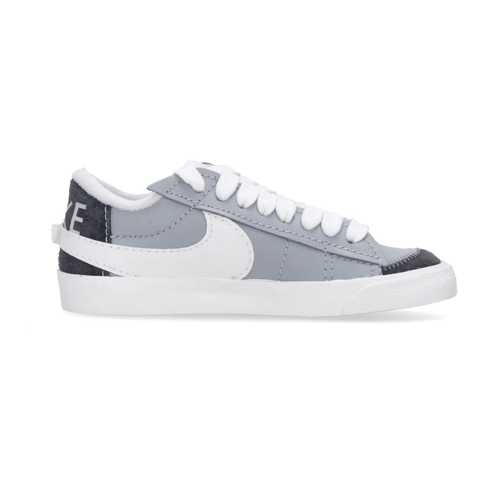 Nike Men's Gray Jumbo Lace Low-Top Sneaker