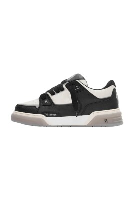 leather-sneakers-with-logo-details