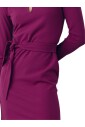 robe-courte-violette-avec-bouton-dore