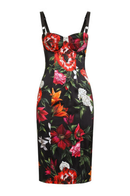 black-square-neck-sleeveless-dress