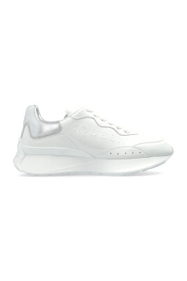 sports-shoes-with-logo