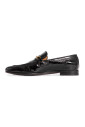 mocassin-a-chaine-en-cuir-verni-noir