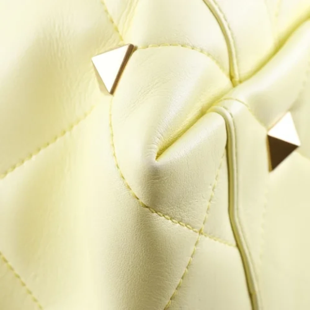 Valentino Vintage Pre-owned Fabric totes Yellow Dames