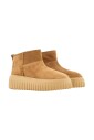 cozy-ankle-boots-in-camel-suede