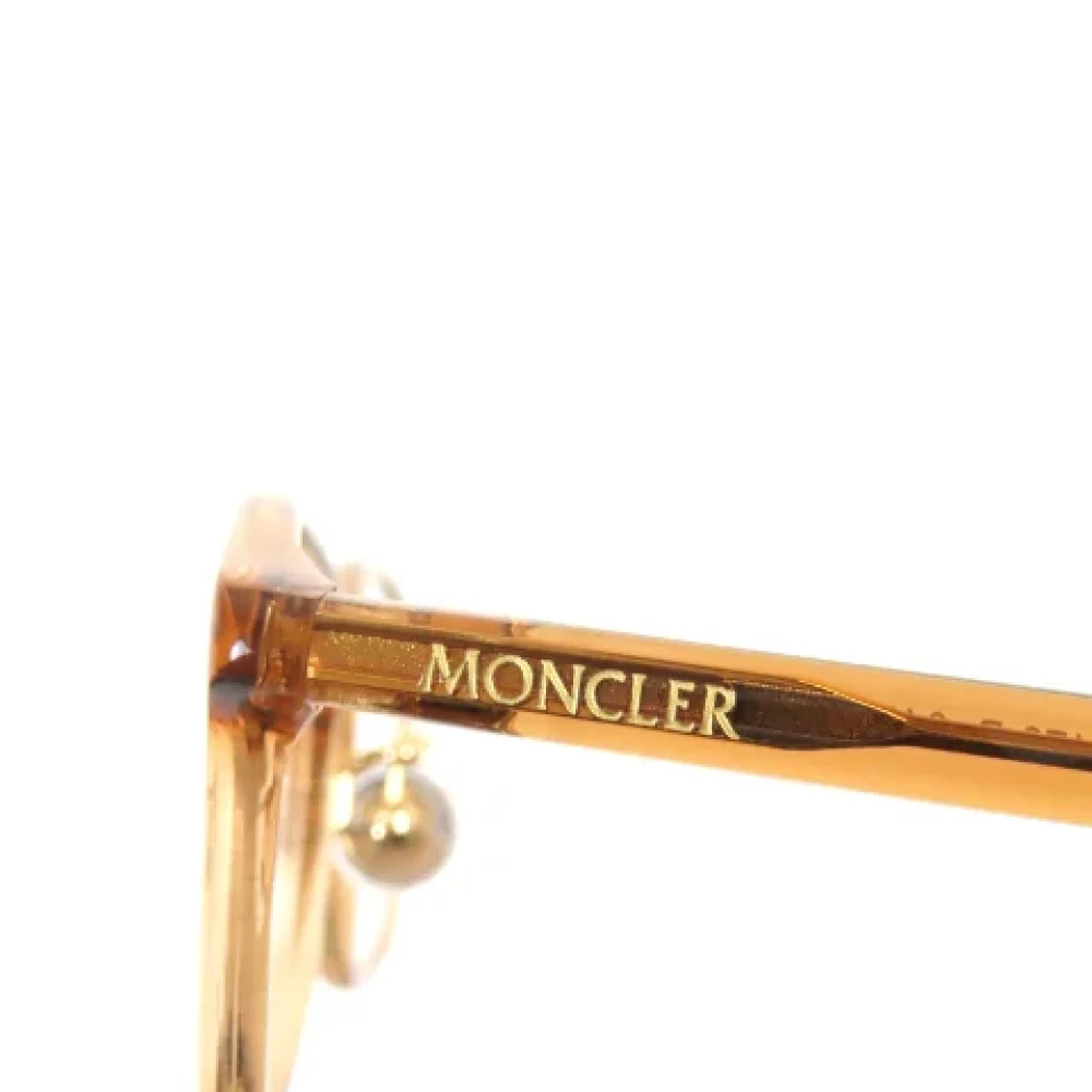 Moncler Pre-owned Fabric sunglasses Brown Dames