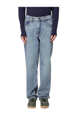 jean-droit-en-denim-classique