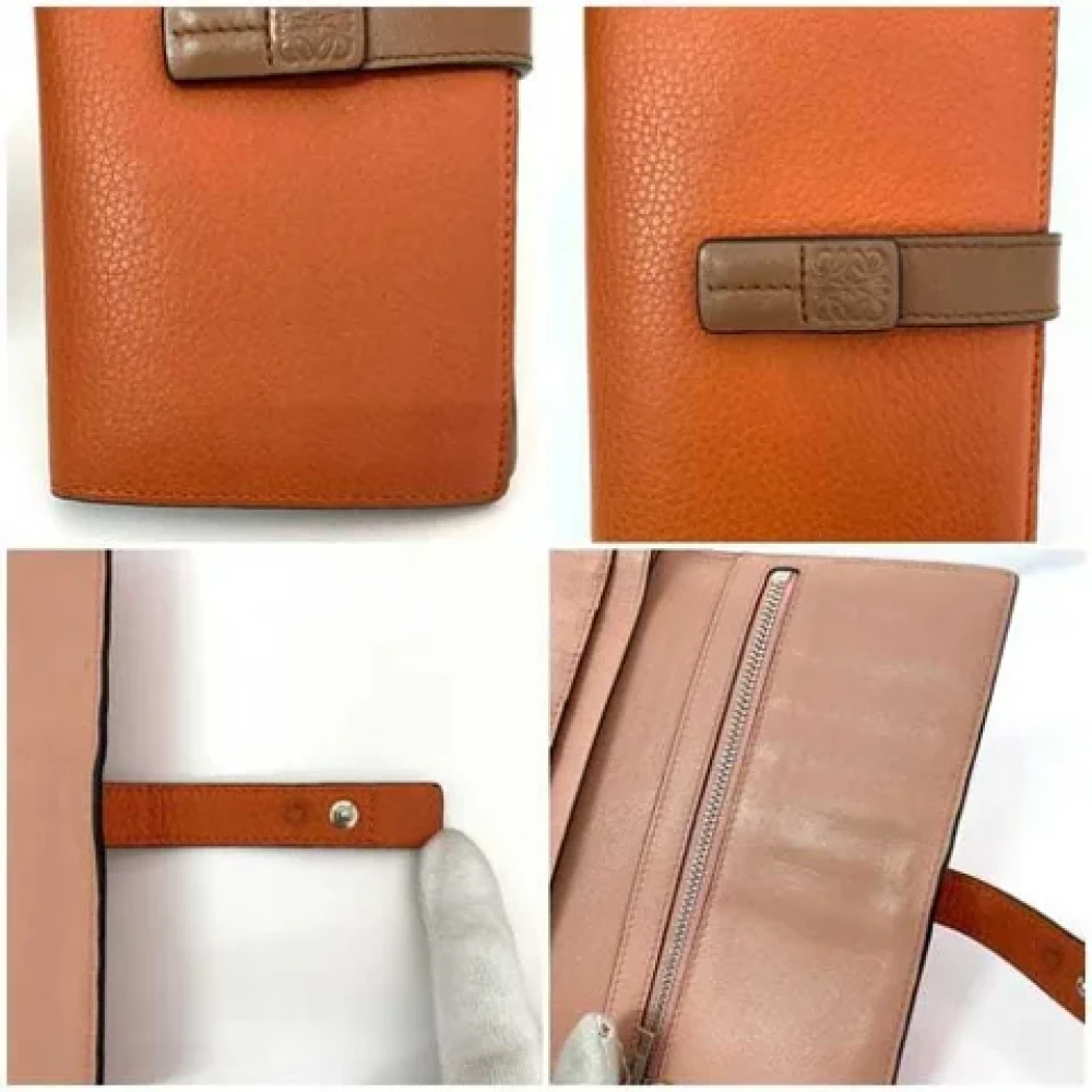 Loewe Pre-owned Leather wallets Orange Dames