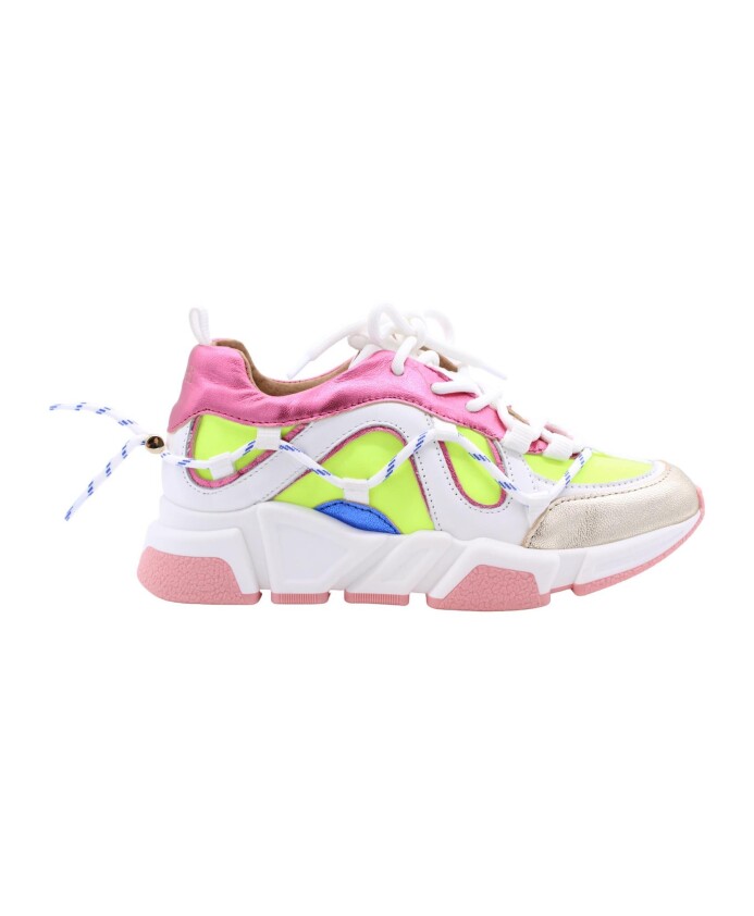 elegant-inn-sneaker