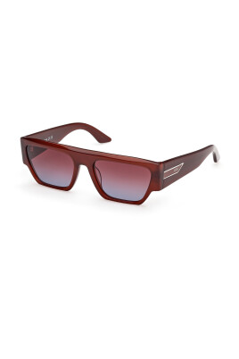 stylish-sunglasses-in-trendy-color